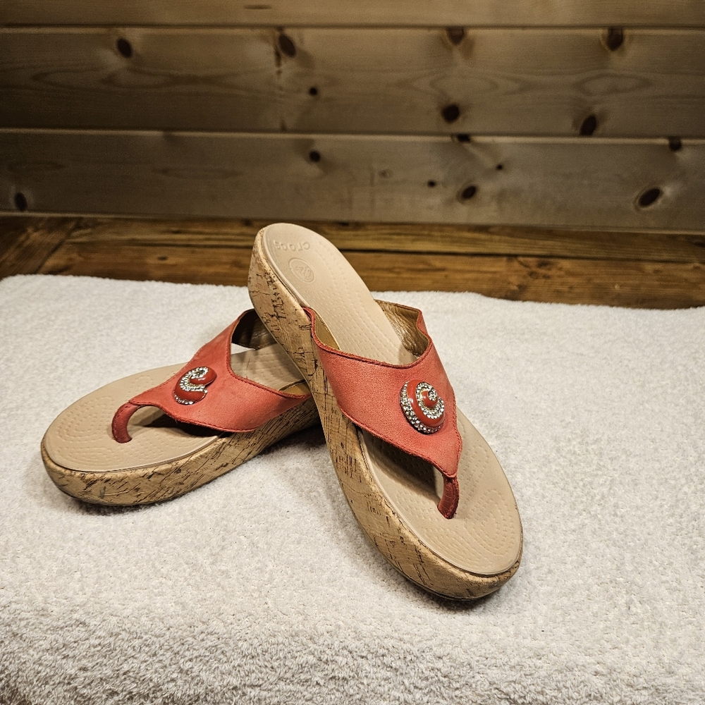 CROCS Womens Red  Sandals with Cork Sole Size 6